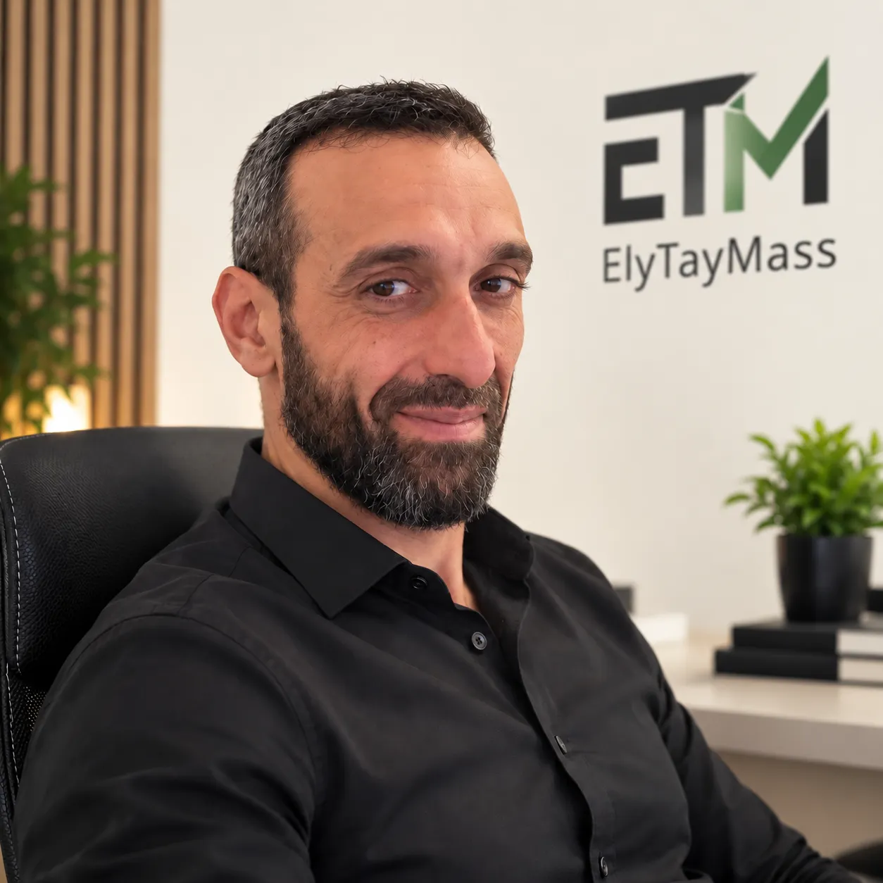 Portrait du fondateur d'ELYTAYMASS